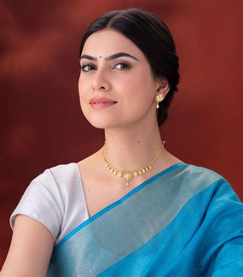 Buy Radiance Necklace for Festive Occasions – P. N. Gadgil & Sons Ltd
