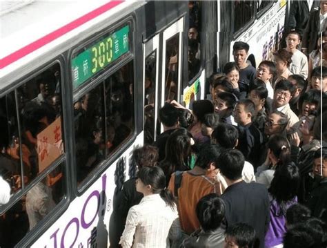 北京地铁早晚高峰大数据发布：8点40到45最挤、西二旗流量最大（附十大最挤车站排名）