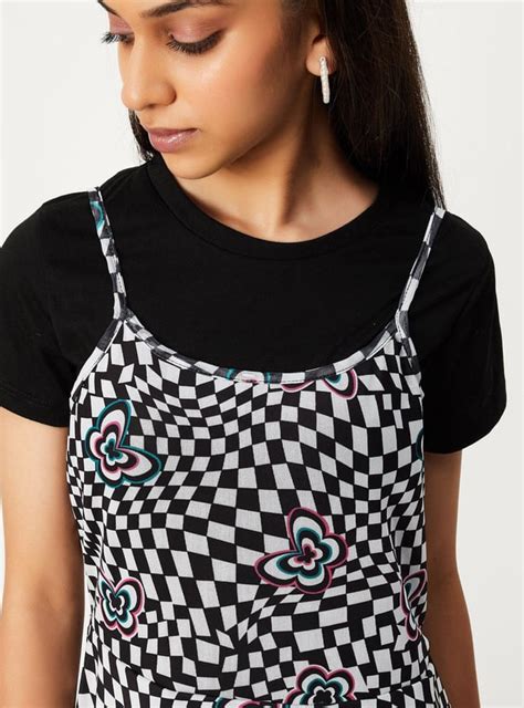 Buy Girls Printed Pinafore Dress with T-shirt Online at just Rs. 699.0 ...
