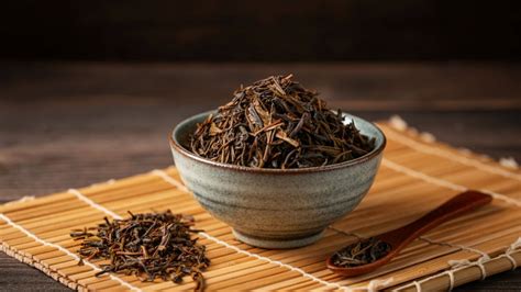 Does Hojicha Have Caffeine? Exploring the Caffeine Content – Taste Of Tea
