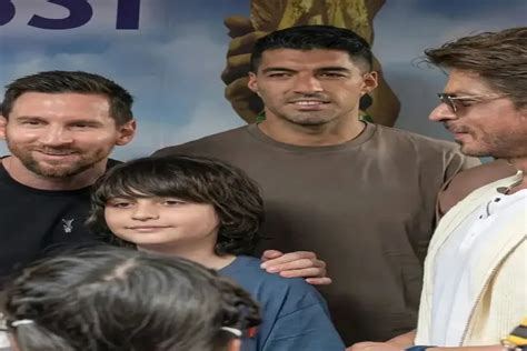 SRK and son AbRam meet football legend Messi in Kolkata
