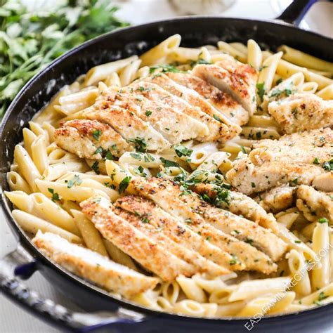 Garlic Parmesan Chicken Pasta · Easy Family Recipes