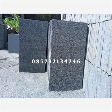 Jual Lembaran Batu Andesit Hitam Bakar Tulungagung 30x60cm - Kab ...