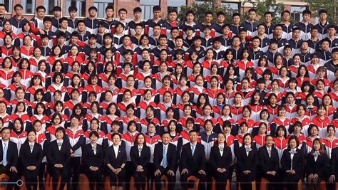 宜昌夷陵中学上千师生在校拍摄毕业照,教育,在线教育,好看视频
