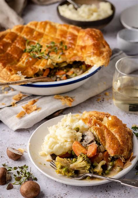 Creamy Vegetable Pot Pie - The Last Food Blog
