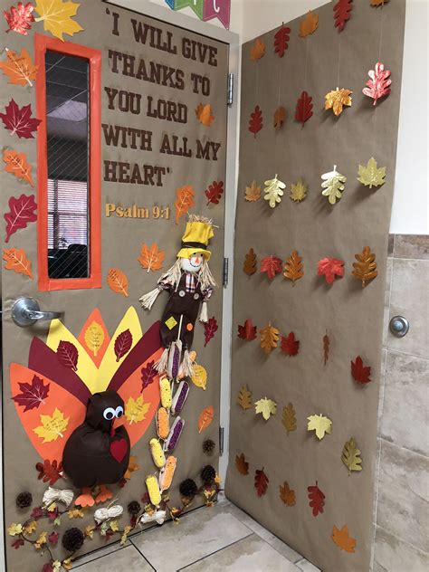 Classroom door decoration for Thanksgiving | Door decorations classroom ...