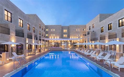 EDMOND ROSH PINA HOTEL - Hotel Reviews, Photos, Rate Comparison ...