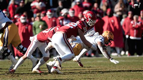 Arkansas Falls to No. 7 LSU, 13-10 | Arkansas Razorbacks