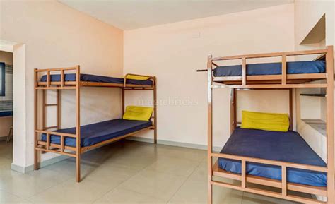 8 PG & Paying Guest near Cognizant Chil Sez Campus