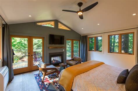 The 21 Best Treehouse Hotels in the U.S.