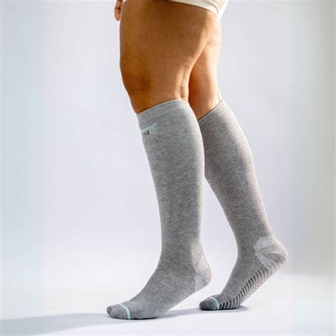 Premium Bamboo Compression Socks with Grip – Onecompress