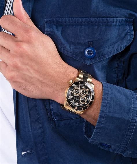 Gold Tone Case Gold Tone Stainless Steel Watch