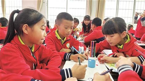 柳州鹿寨：送教下乡助孩子成长_广西文明网