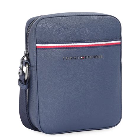 Tommy Hilfiger Wyoming Hard Luggage: The Perfect Travel Bag | Bagline ...