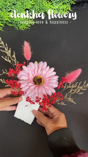 Rangkai Buket Bunga Cantik Sendiri