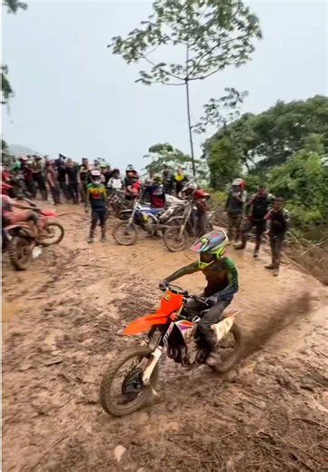 #motorcyclestiktokcontest #dirtbike #enduro #hillclimb #foryoupage | Motorcycle