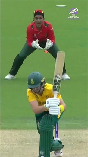Batters were outfoxed with sensational bowling👌@DPWorldinfo Smart Delivery