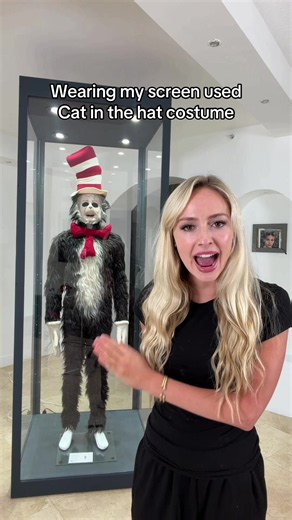 Wearing my screen used Cat in the hat costume #catinthehat #costume #nataliereynolds