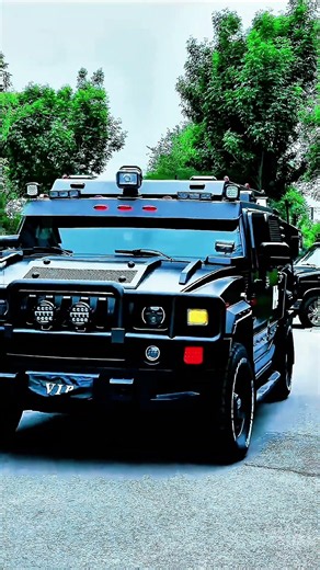 Hummer H2 – The Legendary Off-Road Beast That Never Dies! 🔥🚙 #luxurycars #cartok #automobile