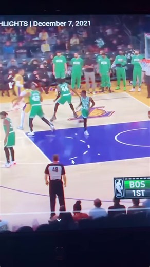 Lakers vs Celtics: Hilarious Game Highlights & Player Blunders