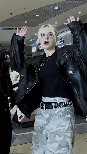 Whats behind your back!? @ENHYPENOFFICIAL #enhypen #knife #enhypen_is_7 #kpop