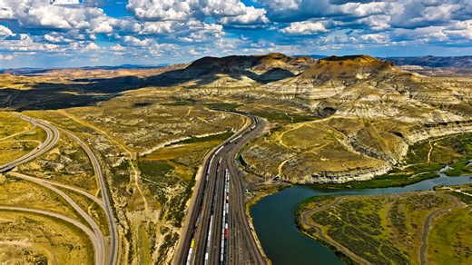Spectacular journey through Alberta’s badlands