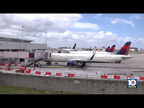 Delta flight diverted back to Fort Lauderdale airport after landing gear issue