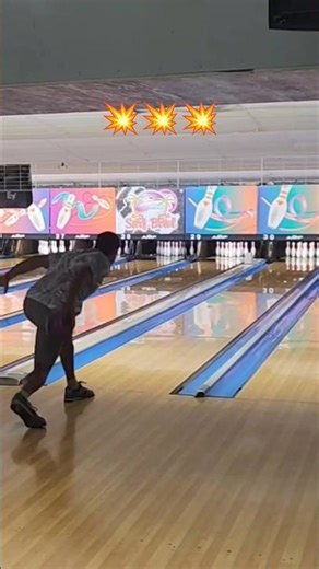 First 300 energy: unlocked! Congratulations Stephan Samuels! #bowling #letsgobowling