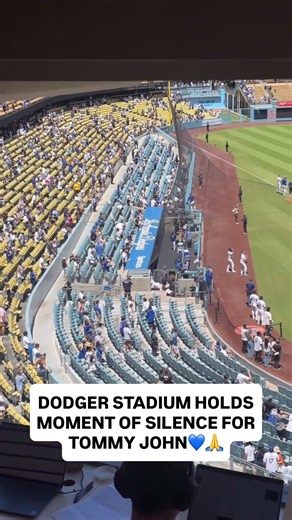 Dodgers Hold Moment of Silence For Tommy John
