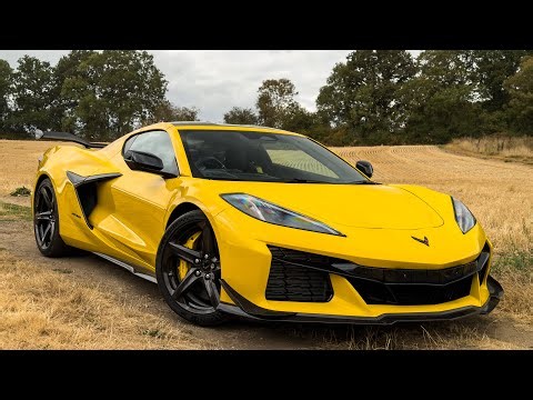 Living With a 2026 Corvette Z06 in the UK | Better than 911 GT3?