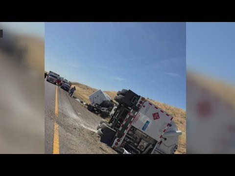 Man suffers major injuries in crash that closed I-5 near Patterson