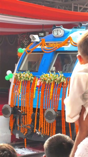 India's First Hydrogen Train Is Here! | How India's Hydrogen Train Works | #HydrogenTrain #Train