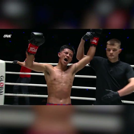 RAZOR-CLOSE 🔪 Yodkatanyu edges Liu Junchao by split decision in his ONE debut! 🔥