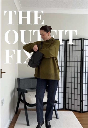 YOUR outfit is giving lollipop proportions 🍭👇🏻 If your outfit feels “wrong” even though you love every piece individually, you probably don’t need more clothes. You need to look at how the pieces are working together. Here, all the volume sits on top, with a skin-tight bottom underneath, so your outfit feels top-heavy and unbalanced. It’s also an outfit formula that looks a little outdated now. Here’s what each swap fixed: • Leggings (or skinny jeans) → slim straight jeans Skin-tight leggings
