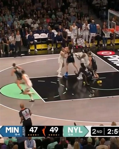 Breanna Stewart wipes out Olivia Miles with offensive foul