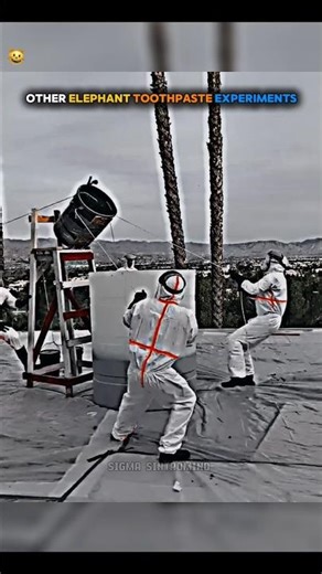 Normal experiment vs elephant toothpaste 💀💀 #trollface #elephant #experiment