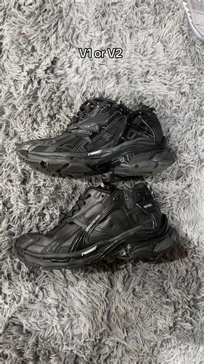 Balenciaga V1 vs V2: Which Black Sneaker is Better? 🖤