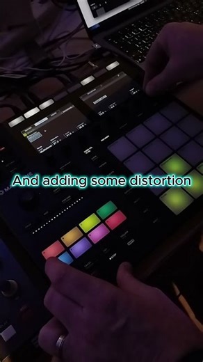 Native Instruments Maschine MK2 Jumping Piano Chords vs. Distortion ☠️🎛️ #maschinemasters #techno