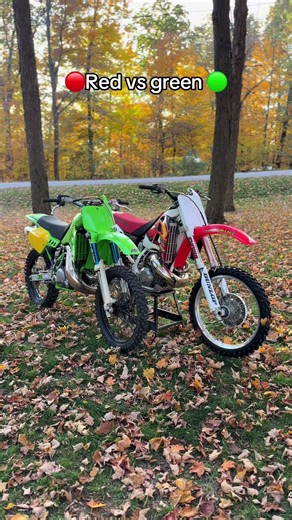Honda cr500 vs Kawasaki kx500 #dirtbike #race #500twostroke #2t #bugbore