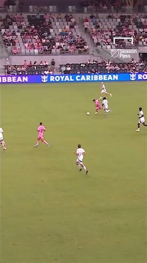 This Luis Suarez goal is so satisfying 😮‍💨