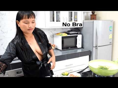 ✅ TOM YUM GOON - Thai Soup 😋 BRALESS in Night Gown 😯