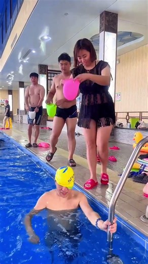 Legendary Pool Prank Gone Wrong! 😂💦 #PoolFun #FunnyChallenge #WaitForit #Shorts