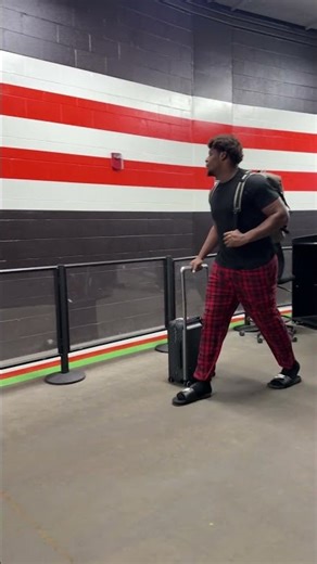 Darnell Washington in the house 🏠