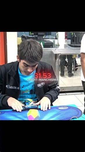 🤯Megaminx single solve by Juan Pablo [31.53s] Official World Record 2017 #rubikscube #viral #shorts