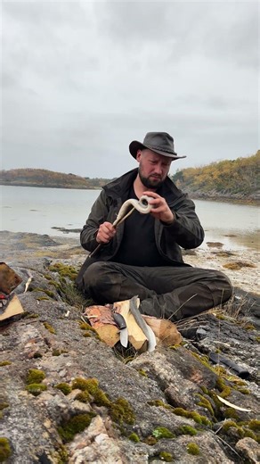 Building a lollipop for grown men. 🤠 #aal #seafood #sweets #firektichen