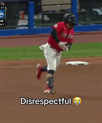 When Josh Naylor rocked the baby his whole home run trot 😂😳 #mlb #pitcher #baseball #espnsocial