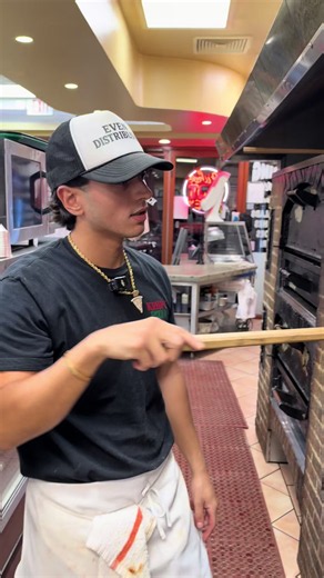 Is $23 for a New York Pizza Too Expensive? The Verdict