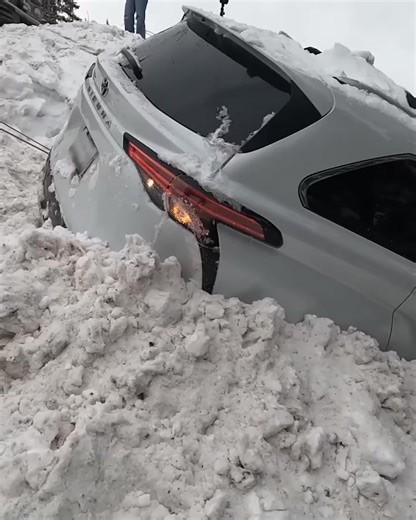 This Recovery Needs a Lot of Digging and Pulling Power! | Matt's Offroad Recovery