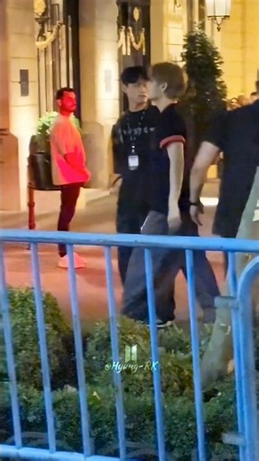Taehyung Returned to the Hotel After Madrid Concert Day 2😍💜
