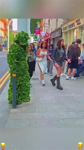 Bushman Prank The Best Scare Prank #funny #viral #fyp #foryoupage #bushmanprank